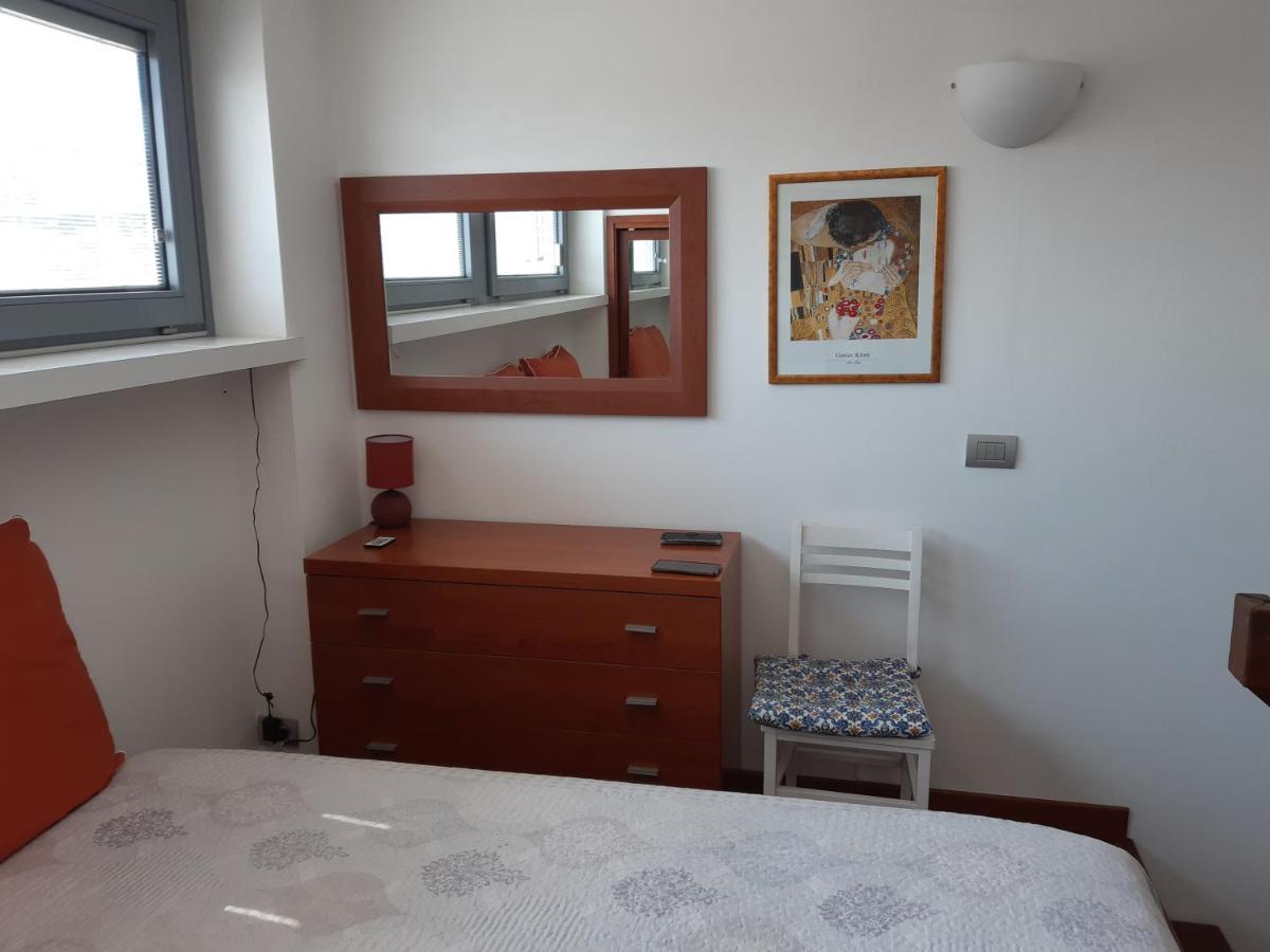 Ferienwohnung Trilocale Moderno In Centro Citta Turin Exterior foto
